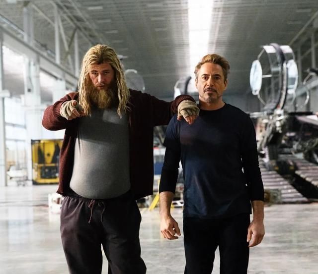 「埋伏」《复联4》删减片段，红女巫救援奇异博士，为《奇异博士2》埋伏笔