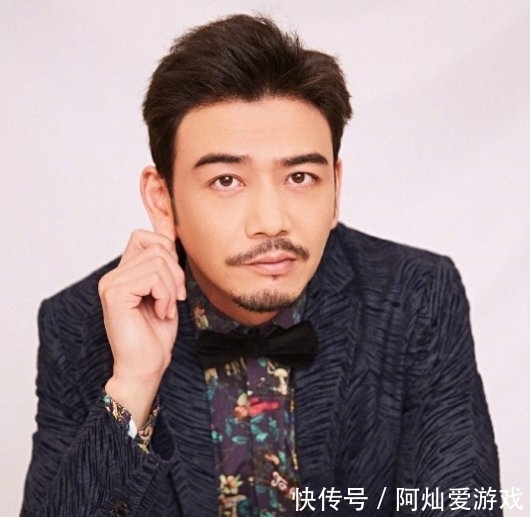 『杨烁』杨烁儿子被誉“最帅星二代”,男主脸惹人夸,笑起来那刻我可以了