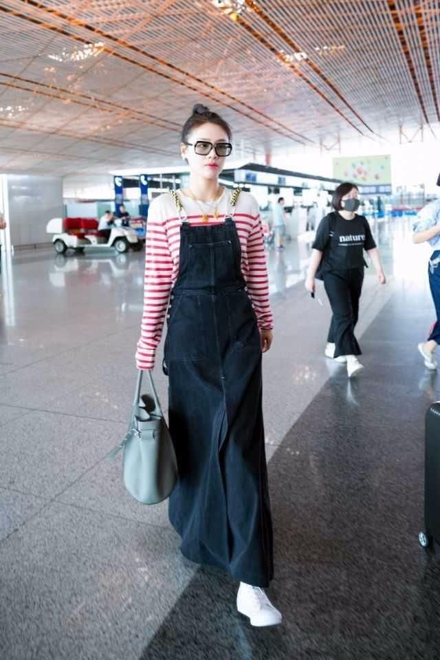 马思纯换造型师了吗？穿衣越来越帅气，这是要走酷女孩路线！