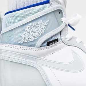  精致：上脚帅气！细节精致！「小 Dior」Air Jordan 1周六登场