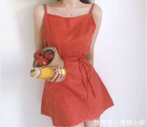 性感短裙穿搭经 大秀身材的曲线