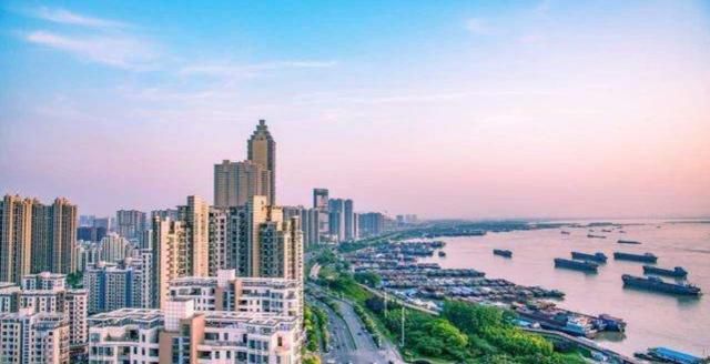  『经济发展』长三角地区最尴尬的城市，经常被人们忽略，还被误认不属于长三角