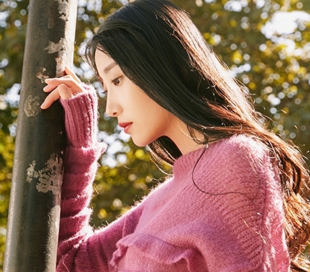 许梦圆甜美写真,邻家少女,容貌甚美