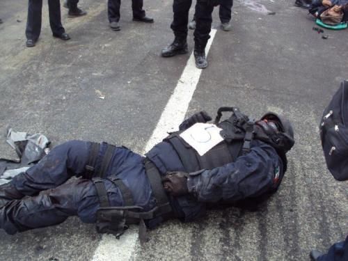 警方难敌墨西哥特种兵毒贩,收缴的武器可装备