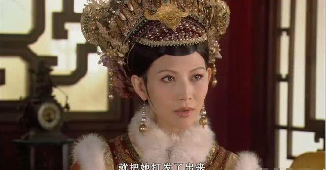 『皇后』甄嬛传:甄嬛离宫后,宜修看到芳若,为何如此害怕?