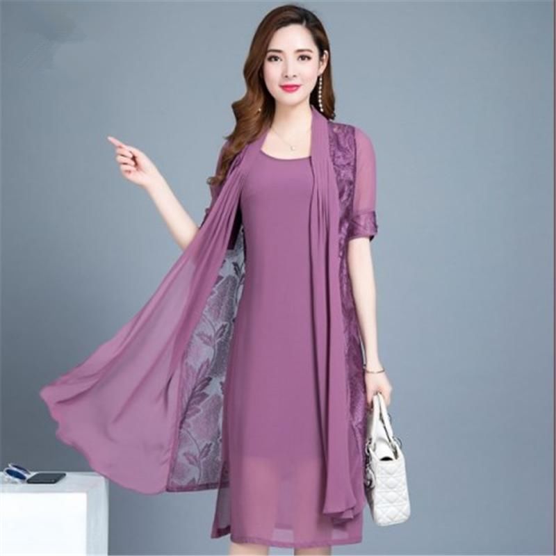 立秋过后，婆婆穿下面这8款女装，显瘦高挑，57岁美得像小姑娘