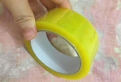 把脸上堵着毛孔的皮脂螨排出来,黑头痘痘就好了大半,不看不知道