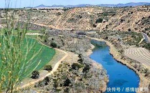 世界上“最贵”的河，遍地黄金，随便一捞金灿灿，百年间越淘越多