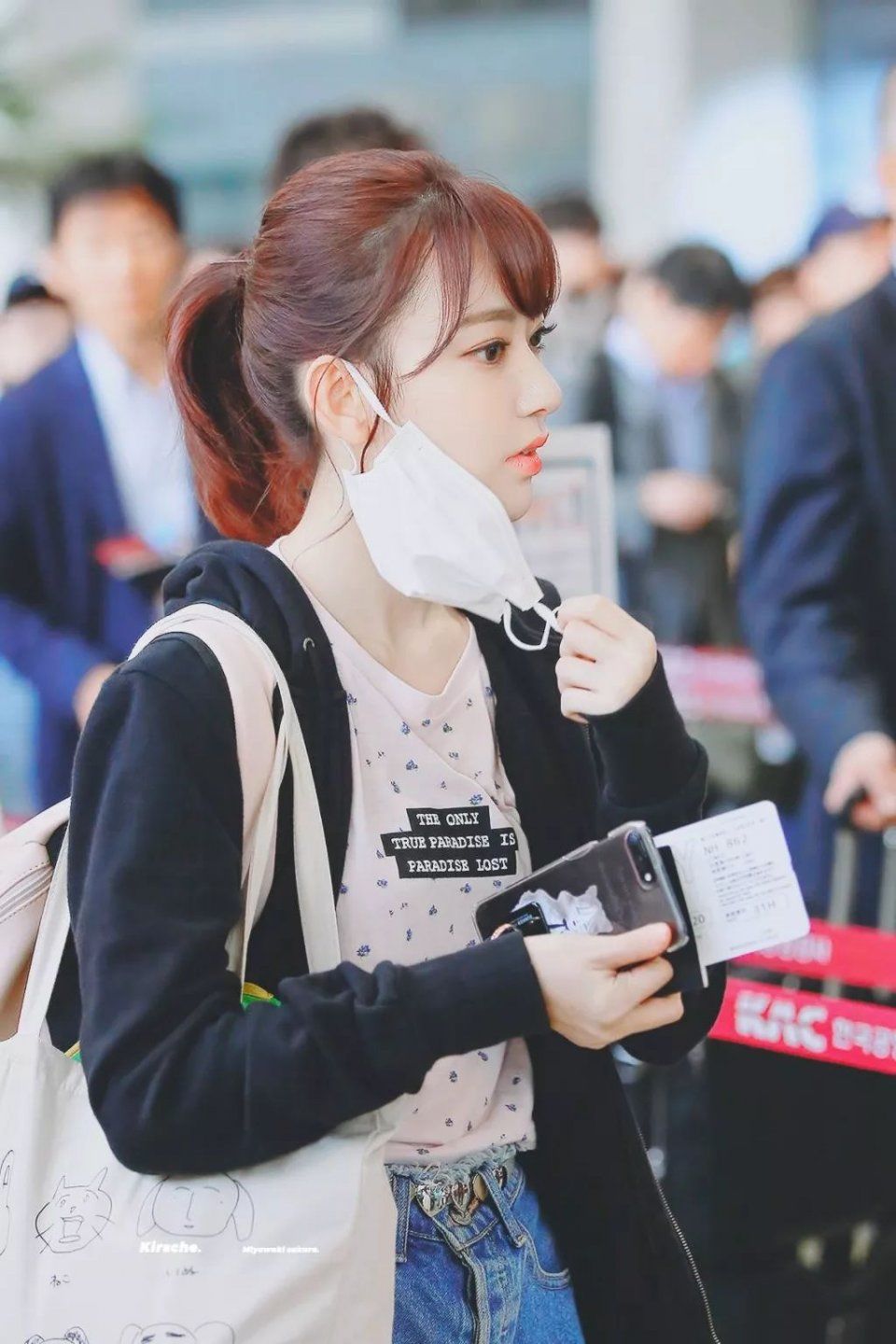 Produce48的C位少女宫胁咲良，她的神秘“铁刘海”真不是粘了胶水