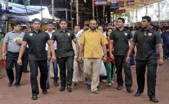 印度富豪来华游玩，来到中国后很是好奇：为何中国人都不喜欢这个