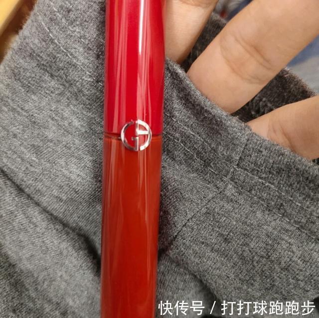 「气质」鲜为人知却美的惊艳的口红，欧美妆必备的Mocha，气质不输小辣椒