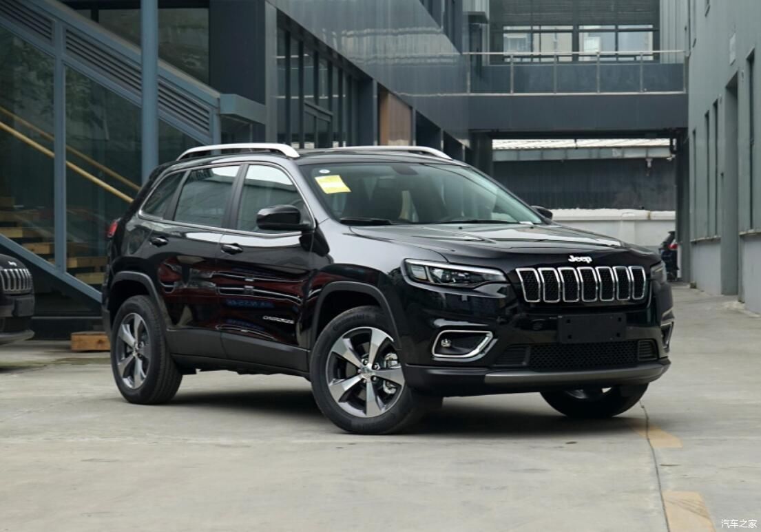  答网友问：福特锐际、现代胜达、JEEP自由光，哪个更好点？