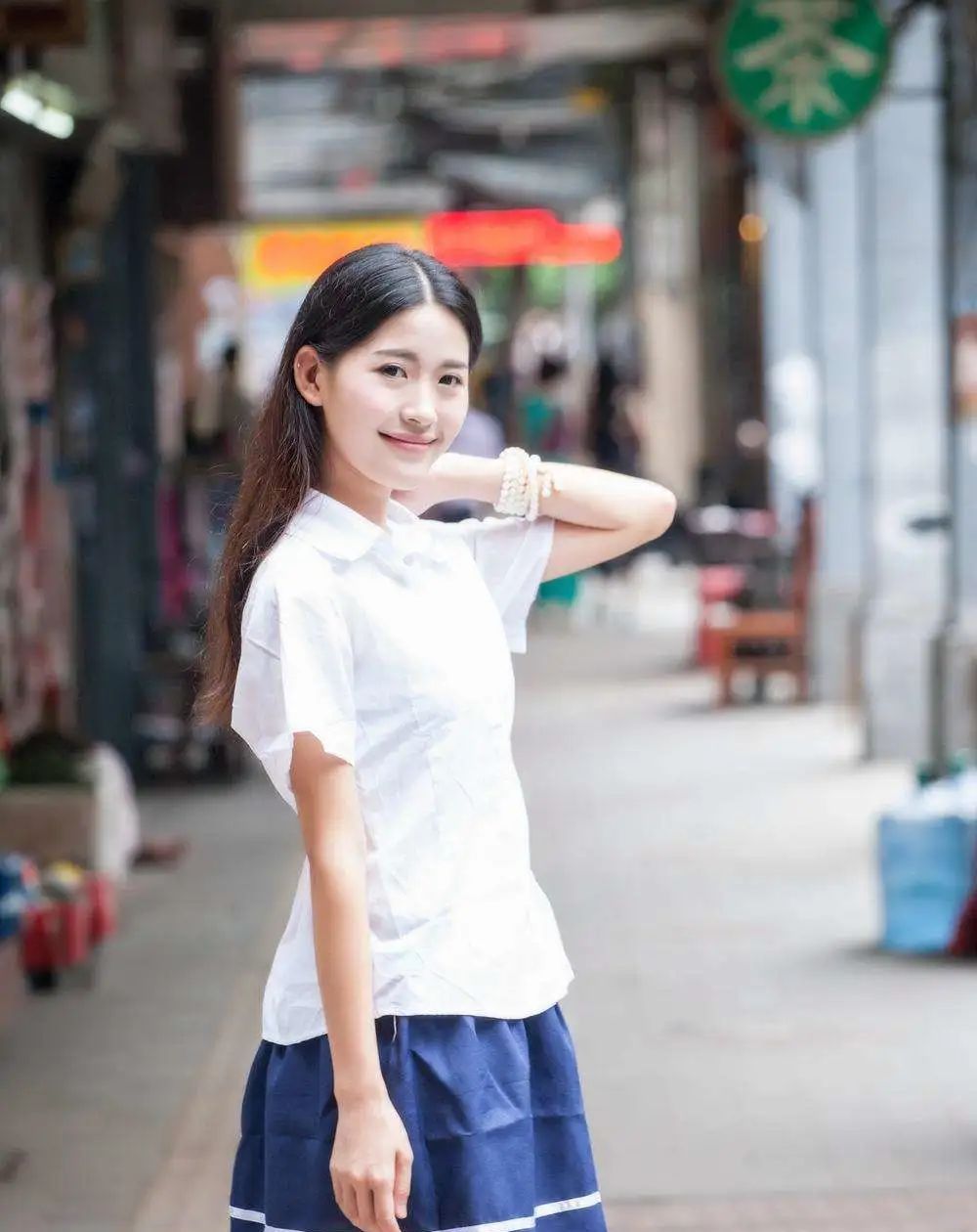 『变身』春天穿衣如何让人眼前一亮?轻松穿起清新感,来个焕然一新的变身