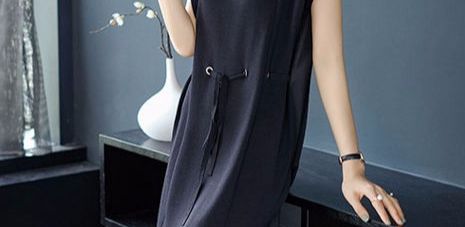 因出口滞销连衣裙,原价五百多现只需1百多,显瘦显女人味