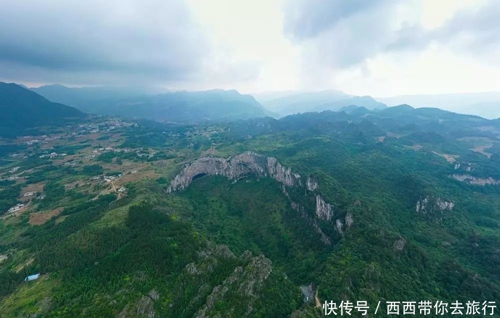 美翻了！去宜宾看过僰王山和石海，才知道什么叫“真·鬼斧神工”