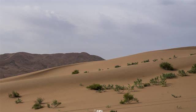 中国最神秘的沙漠：全年降水量不足40毫米，却有144个湖泊