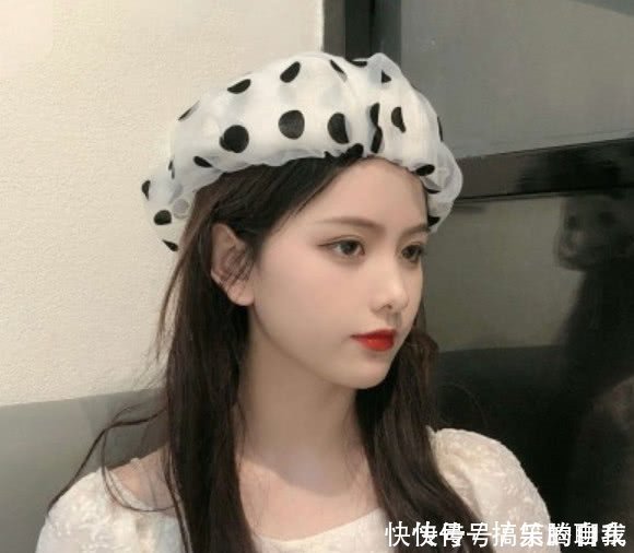  小编：“素颜”好看的女生，一般有这“3个习惯”，网友：难怪我没人追