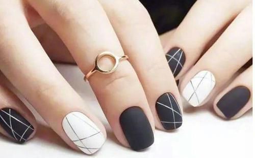  「身体」指甲上面出现竖纹，别忽视，或许与以下4个原因有关