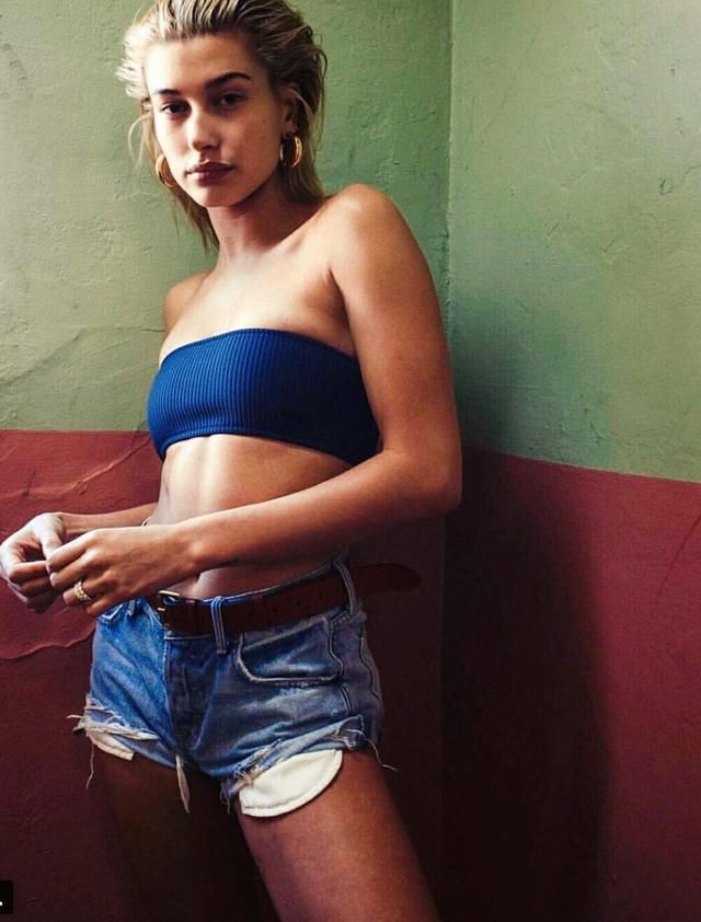 满大街都是牛仔短裤，最显腿长的那条终于被我找到了！