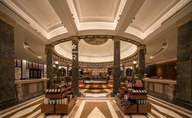 星巴克爆改百年老建筑,将闲置“废楼”改出王炸!网友:别卖咖啡