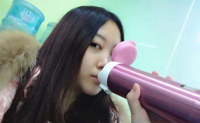  「轻轻松松」女生床头常备这些，肌肤会变得白皙嫩滑，轻轻松松变身女神！