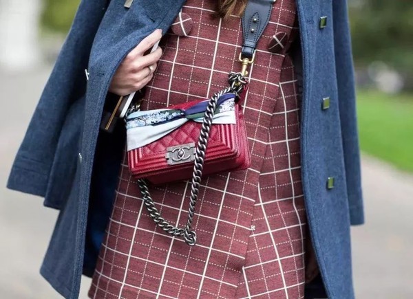 不能当首饰的腰带不是好丝巾