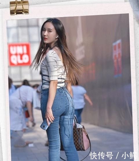 『美女』牛仔裤舒适又百搭,穿起来很自由,尽显时尚女人气质