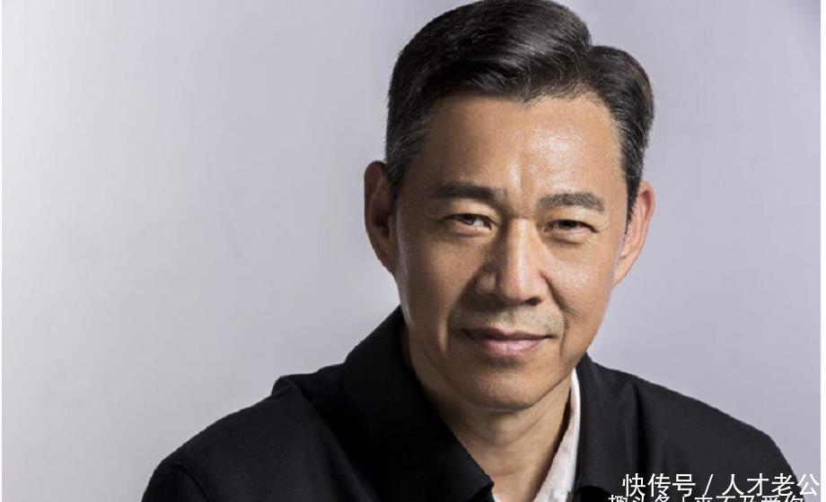  「冷嘲热讽」张丰毅再娶小14岁娇妻，对继女宠爱，嫌亲生儿子丑
