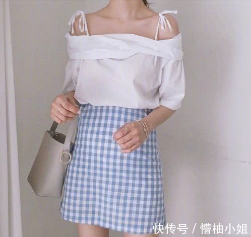 性感短裙穿搭经 大秀身材的曲线