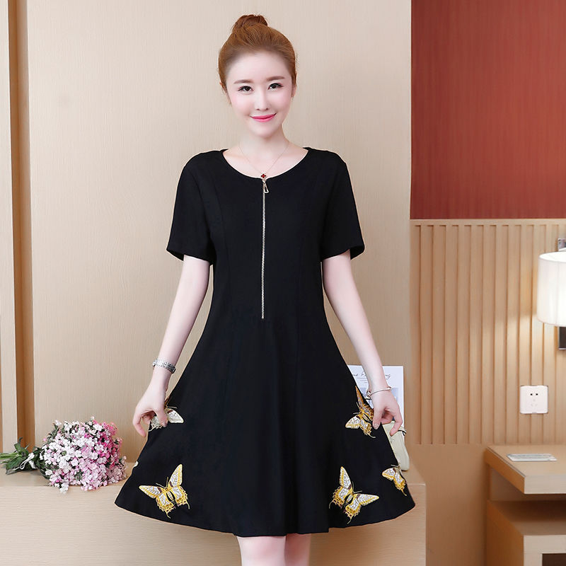 小清新长裙来了,穿上显瘦又修身呢