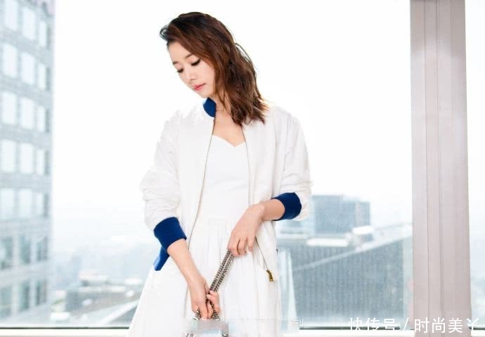 林心如穿白色连衣裙重返二十岁，少女路线很养眼，霍建华赚大发了