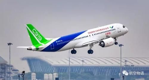 今天，两架C919用飞行回应外媒“传言”