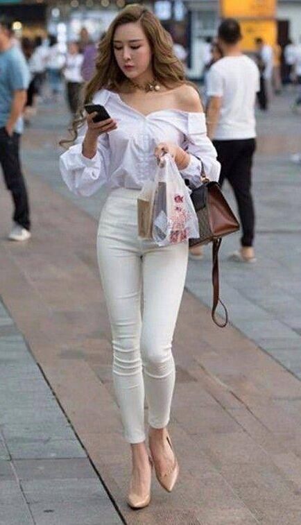 普通身高和大长腿女人，穿白色修身裤之后的效果差别大不大？