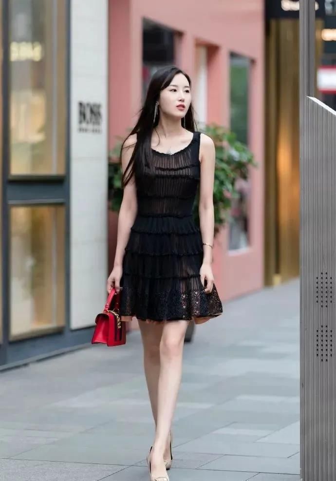  女生|时尚高跟，让女生显得更有女人味