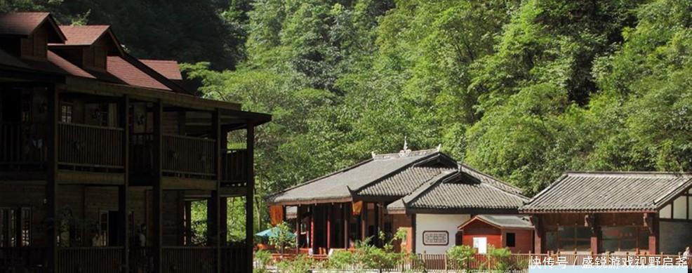 刚升5A就被摘牌, 游客大跌唯独票价坚挺! 来看看是重庆哪个景区?