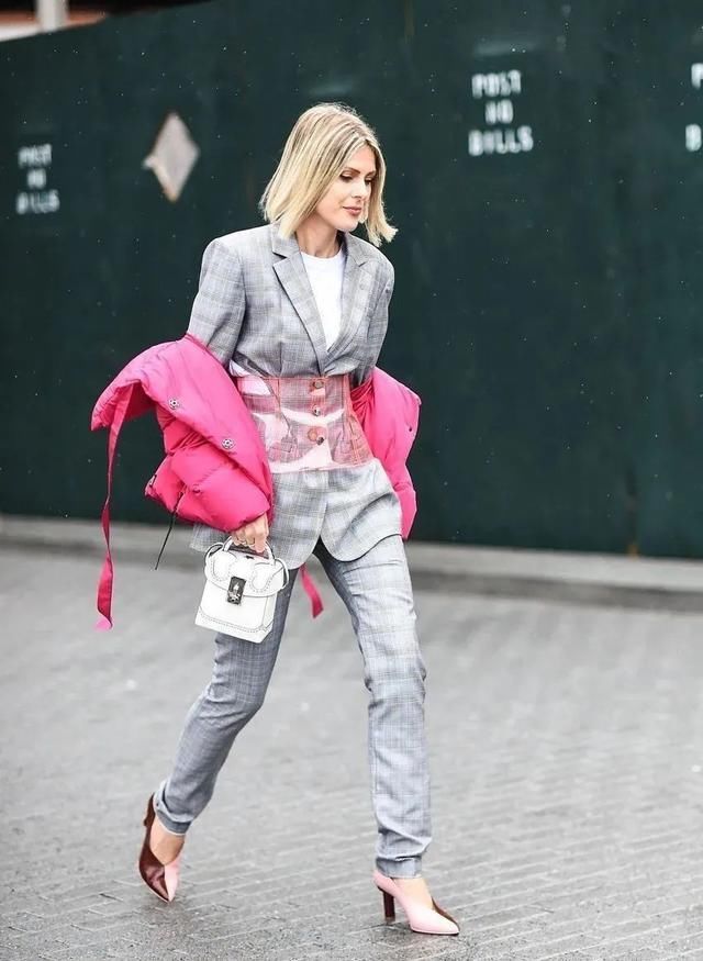 热度■PVC 材质服饰热度持续延烧! 4个穿搭重点,你须知