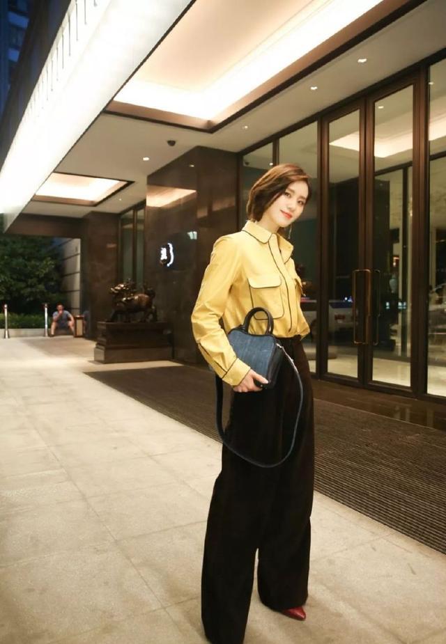 刘诗诗换造型了！仅剪了一款短发气场全开，网友：我也想去剪短发