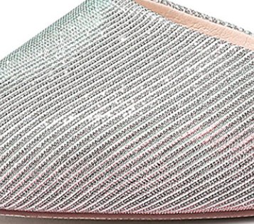 太漂亮了!今年夏天坡跟凉鞋很受宠,走路稳当还百搭