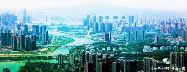 中西部10大城市，武汉仅排第3，这个省两市上榜