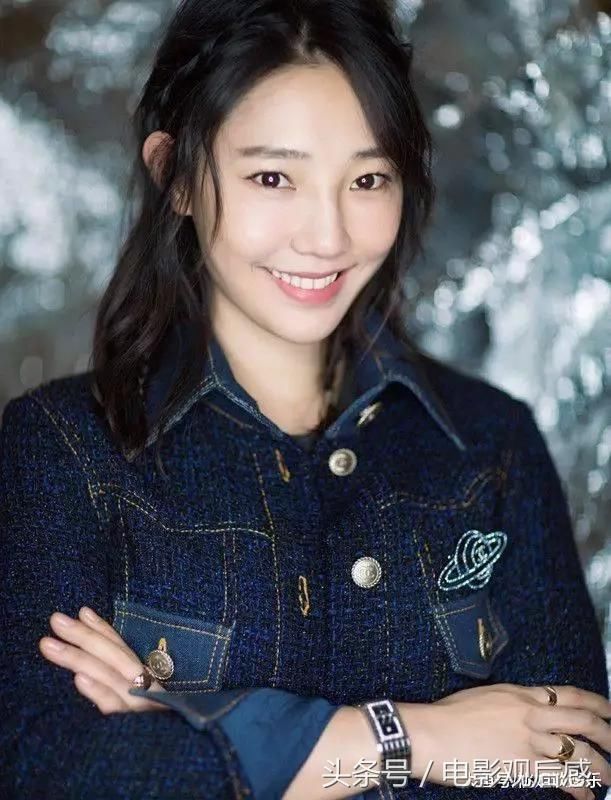 白百何太想红，穿了件透视装身材一，网友：侧面看着太尴尬