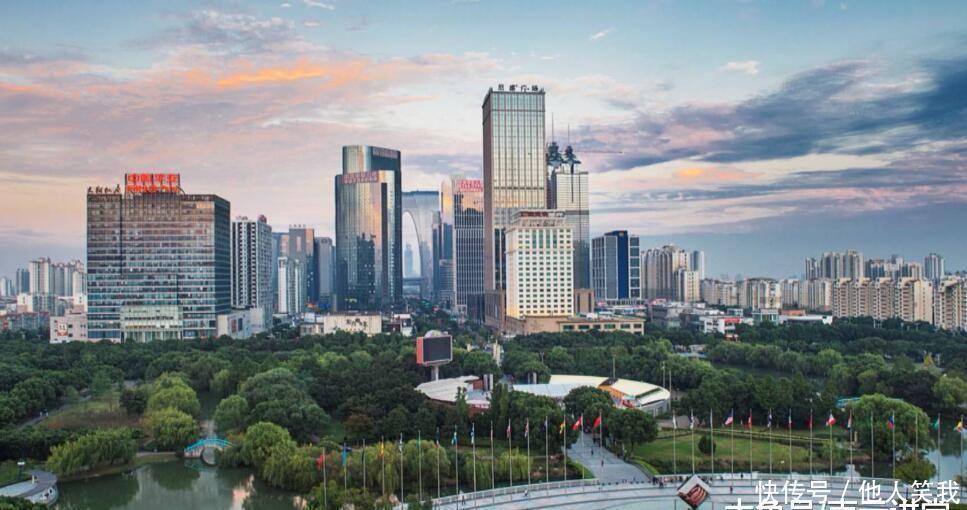  #江苏省#全国前50强城市，均衡发展的江苏省，为何占了9个城市？