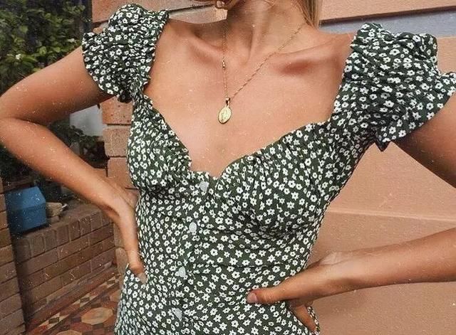 项链戴得好，拍照显脸小