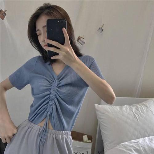 娜扎也在穿的针织短袖,6个搭配方案让你拥有气质天鹅颈!