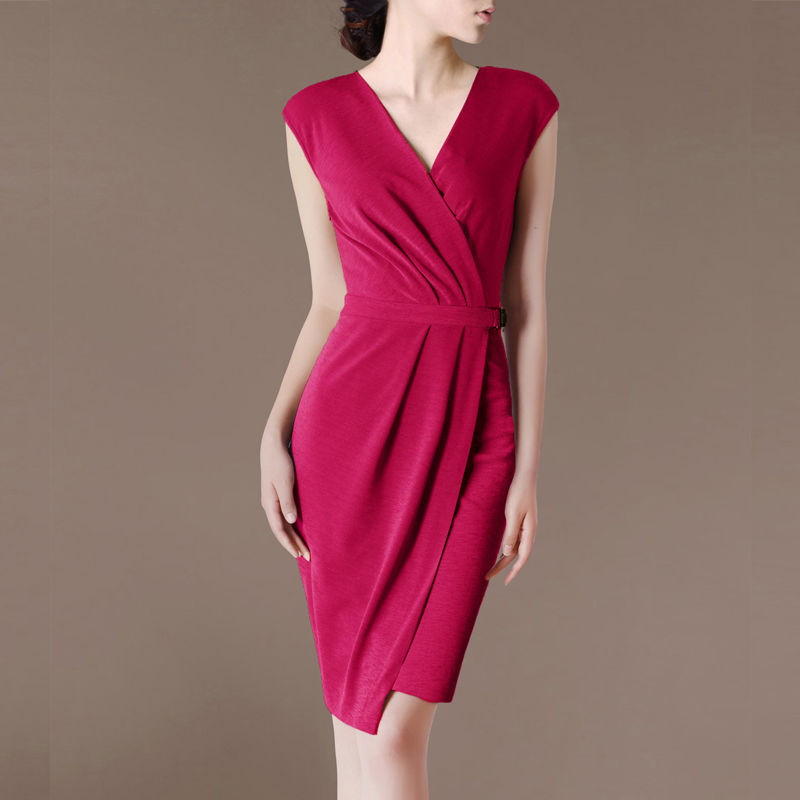 连衣裙优雅自定义高级感、显婀娜多姿的曲线，营造成熟女人的端庄