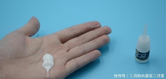 『解开』手指被502胶水粘住怎么办?学会这诀窍,胶水立马融化