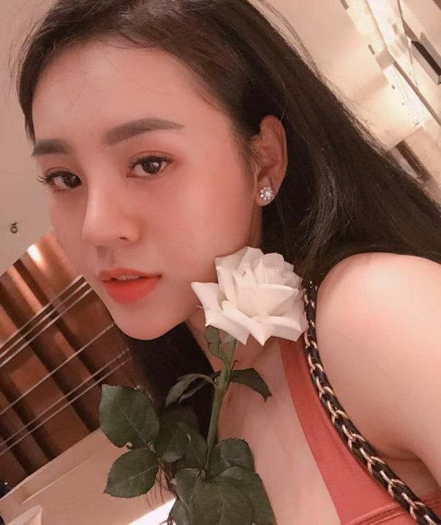 越南姑娘爱健身,身材丰腴,比例逆天!