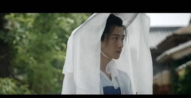 『品牌女装』男星品牌女装造型设计有多狠?李佳航雷人,白敬亭震撼,任嘉伦差距很大