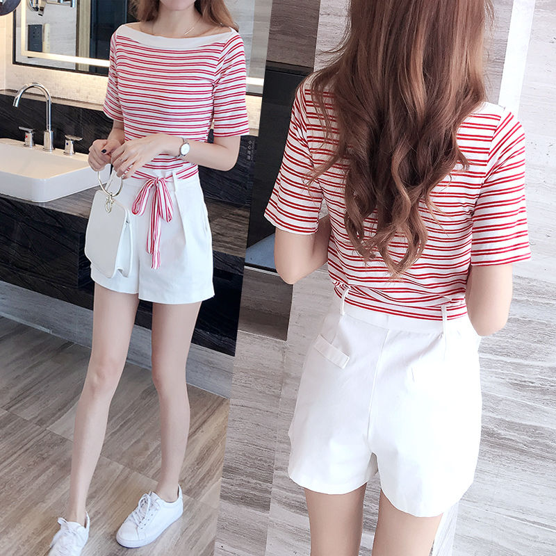 我45岁，至今没人叫我阿姨，夏季就穿短裤套装，不打扮都超显嫩