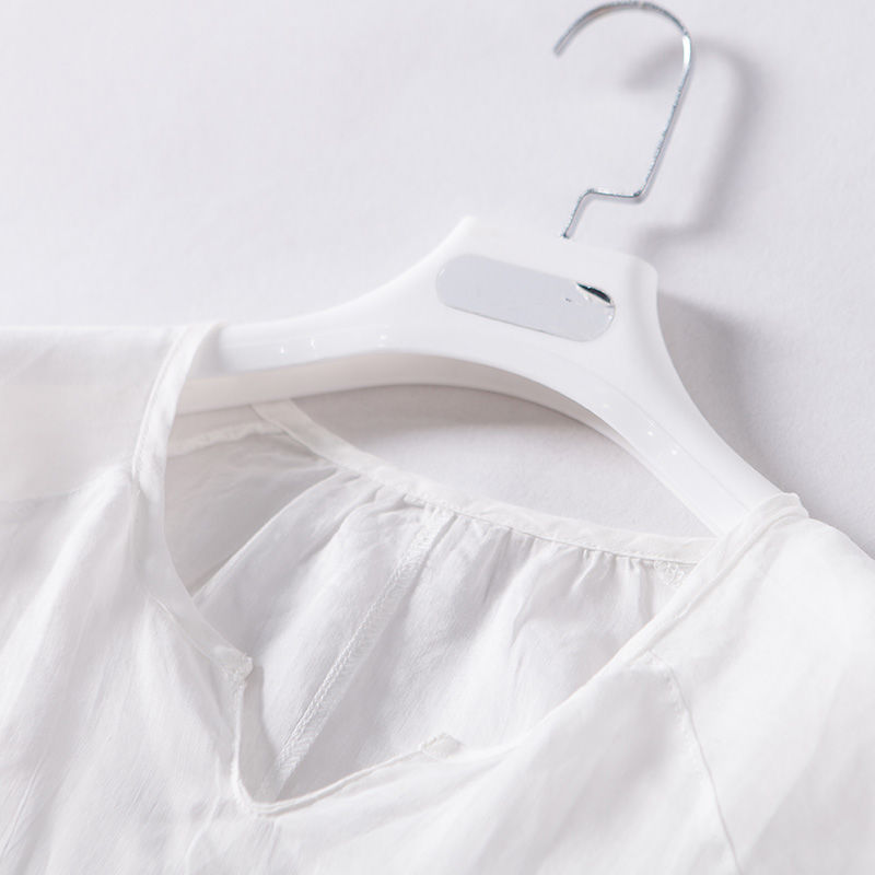 一饱眼福!好身材的女人就该多穿“潮T恤”，美嫩如少女