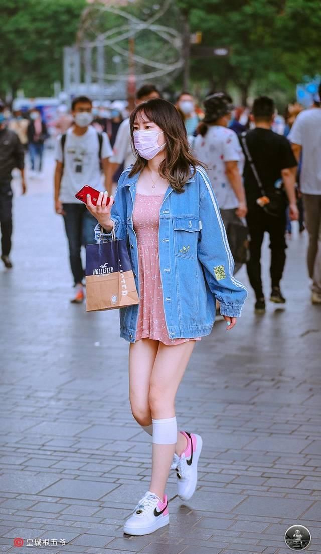  你也能够：街拍：我们在时尚领域所学到的东西是需要灵活的运用的